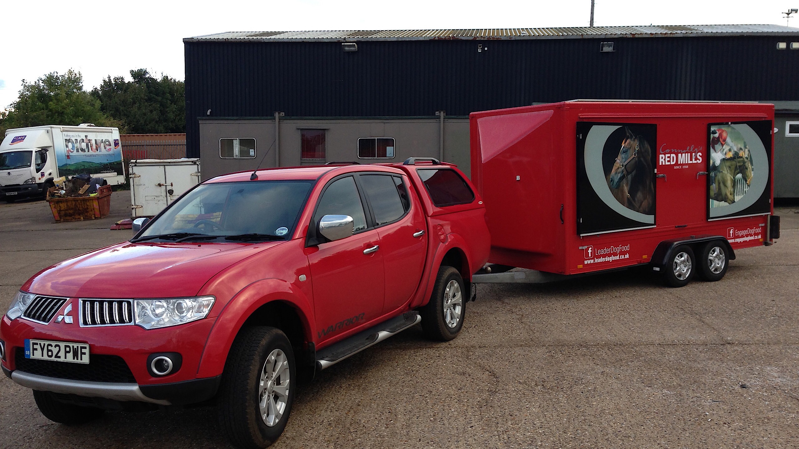 Professional Trailer Towing Services 